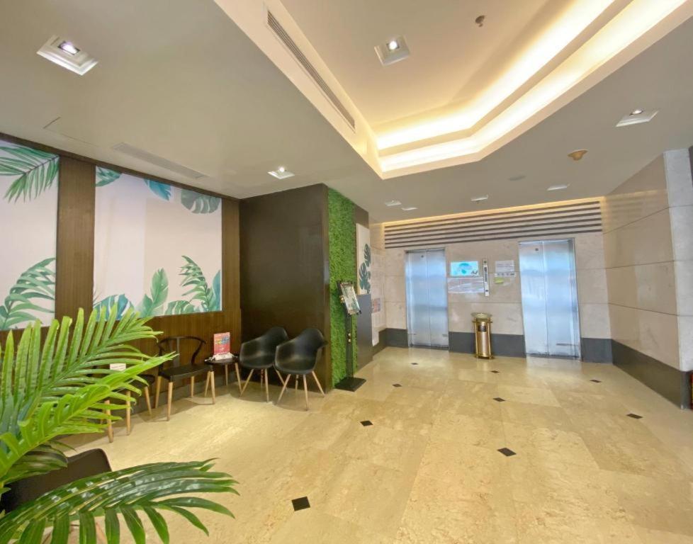 Wings Hotel Гуанчжоу Экстерьер фото