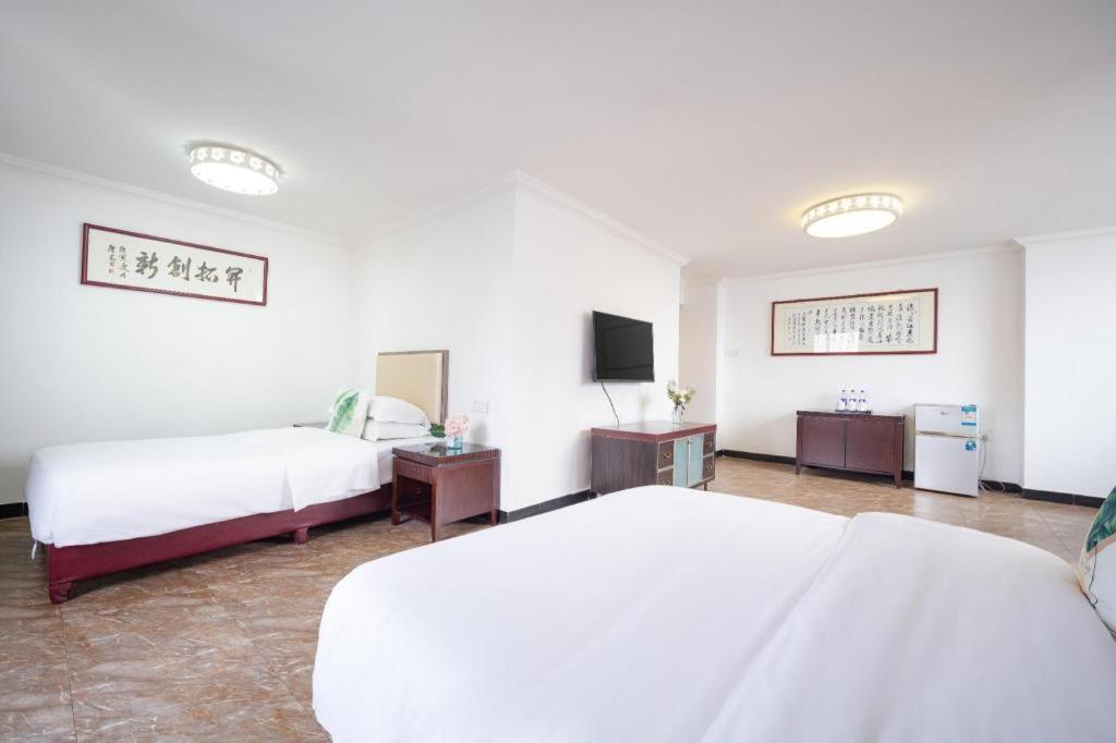Wings Hotel Гуанчжоу Экстерьер фото